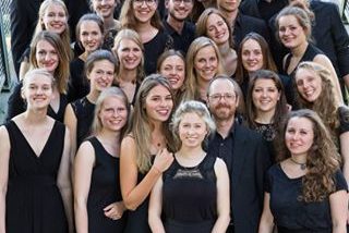 Image shown: Hamburg Academy of Music and Theatre Choir
